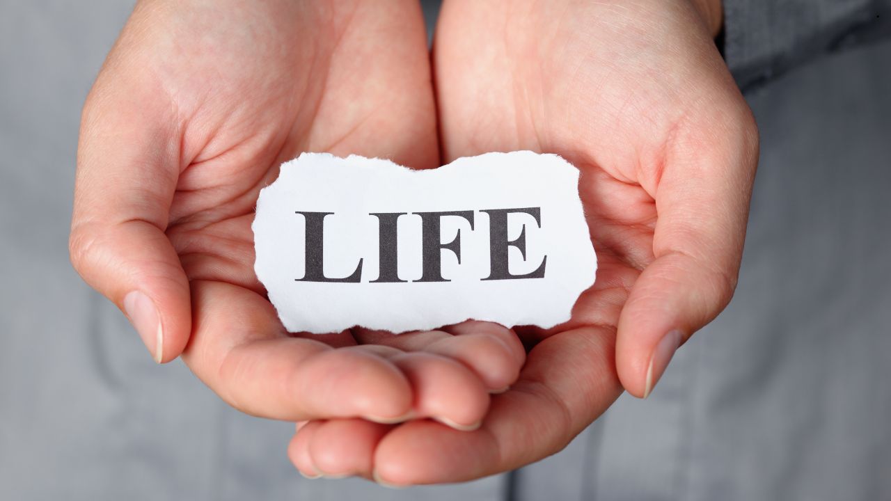 20 Best Life Quotes in Hindi You will Love to Read Again and Again